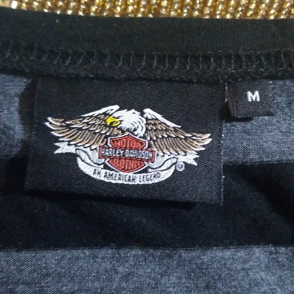 TEE - Picture 4 of 4